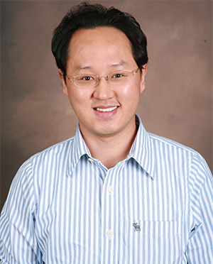 Dr.-Eun-Jun-Bang