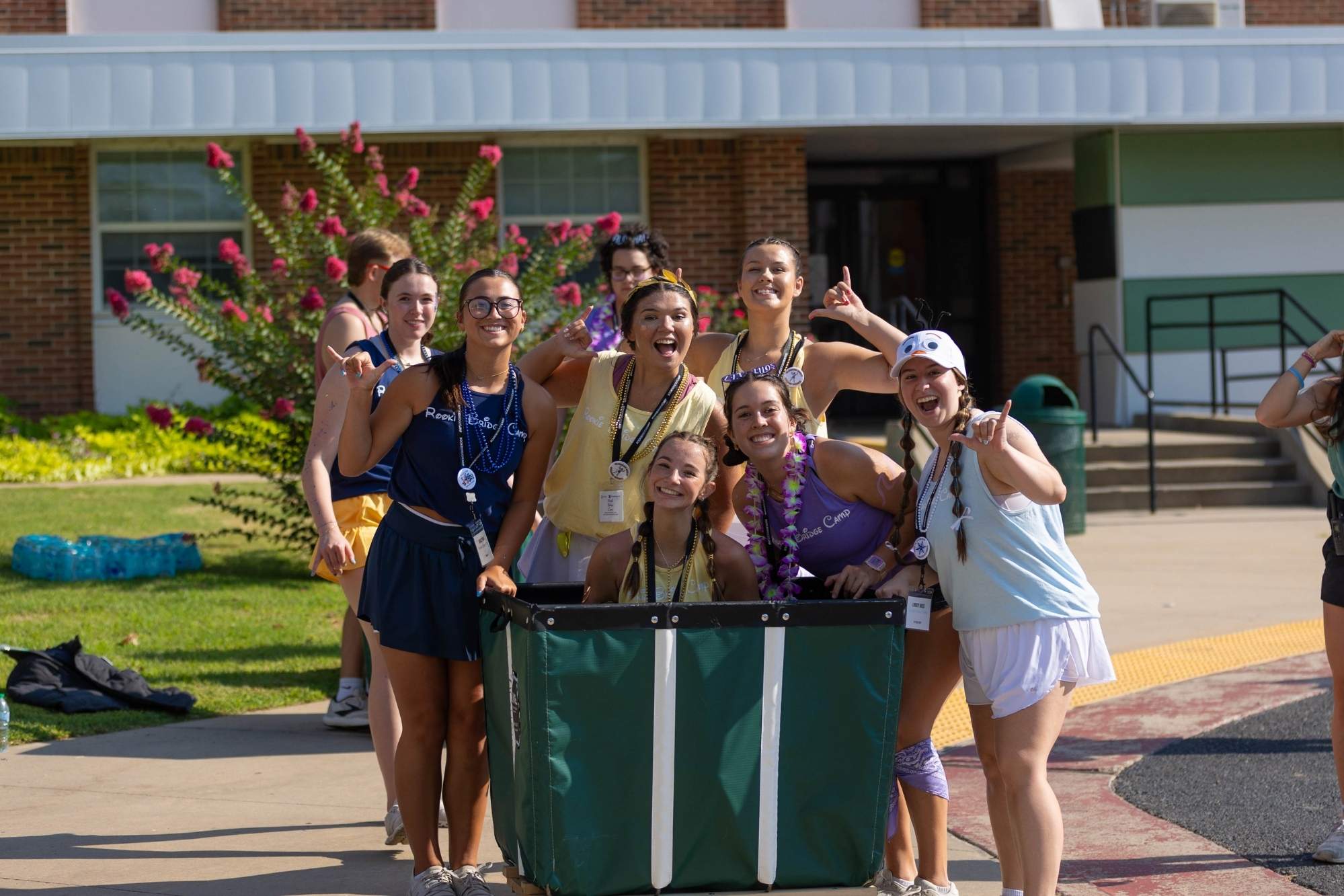 volunteers at move in RBC